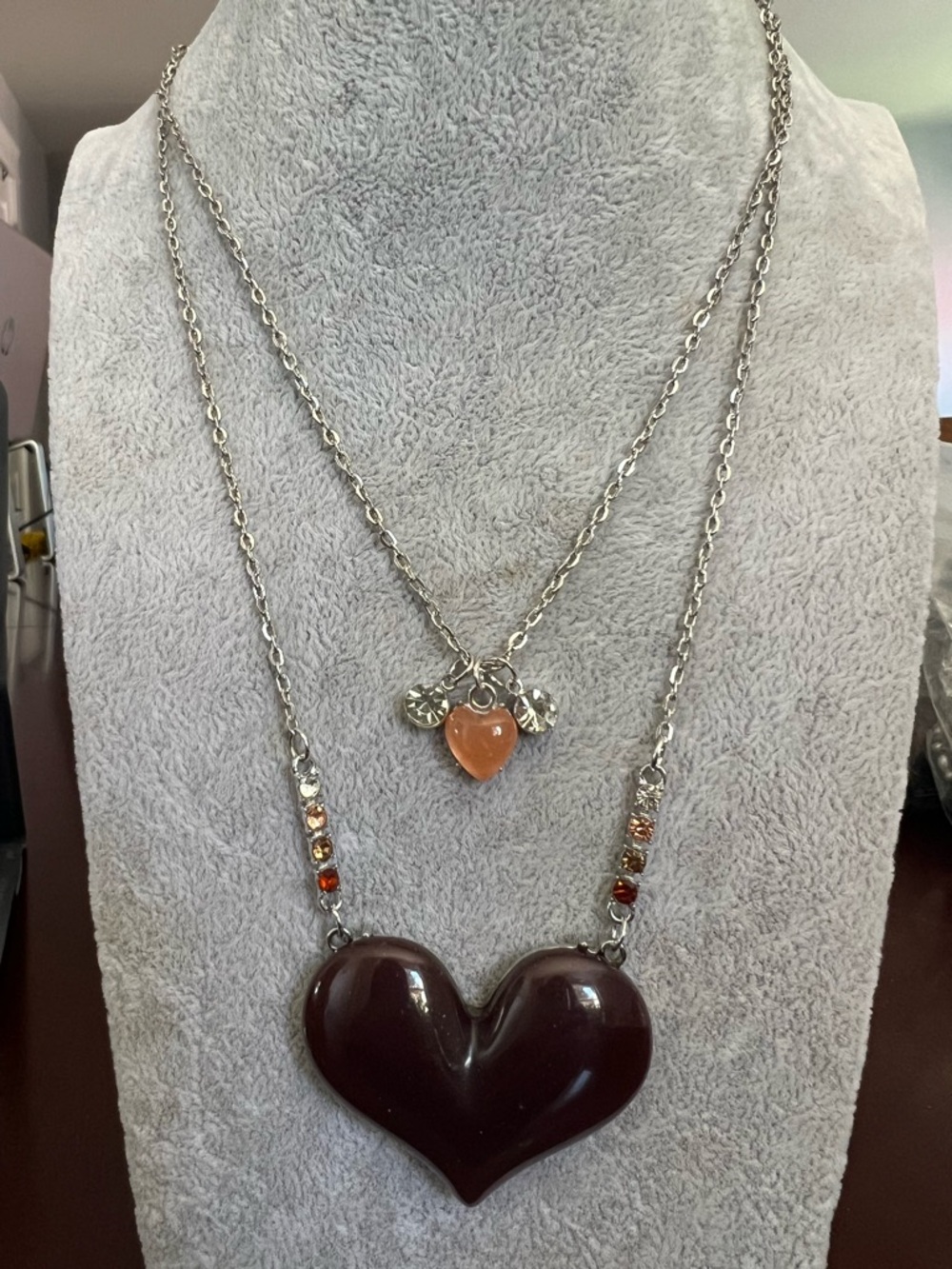 paparazzi Two-Layer Heart Necklace in Burgundy and Peach - Picture 2 of 2